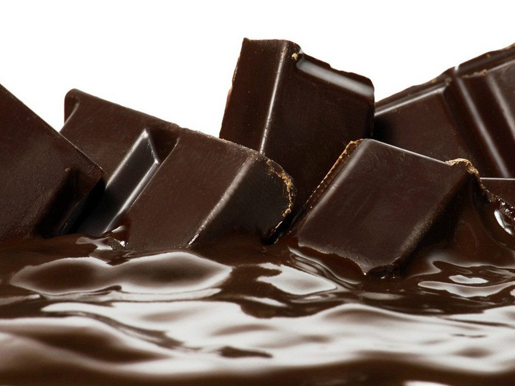 Mổ xẻ những tác hại của sô-cô-la đen đến sức khỏe 1