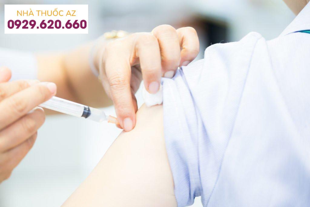 tiêm vắc-xin cúm