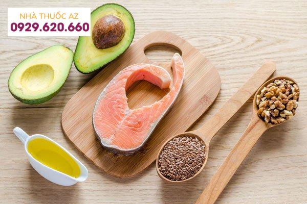 Trong chế độ ăn dặm của trẻ nên có chất béo